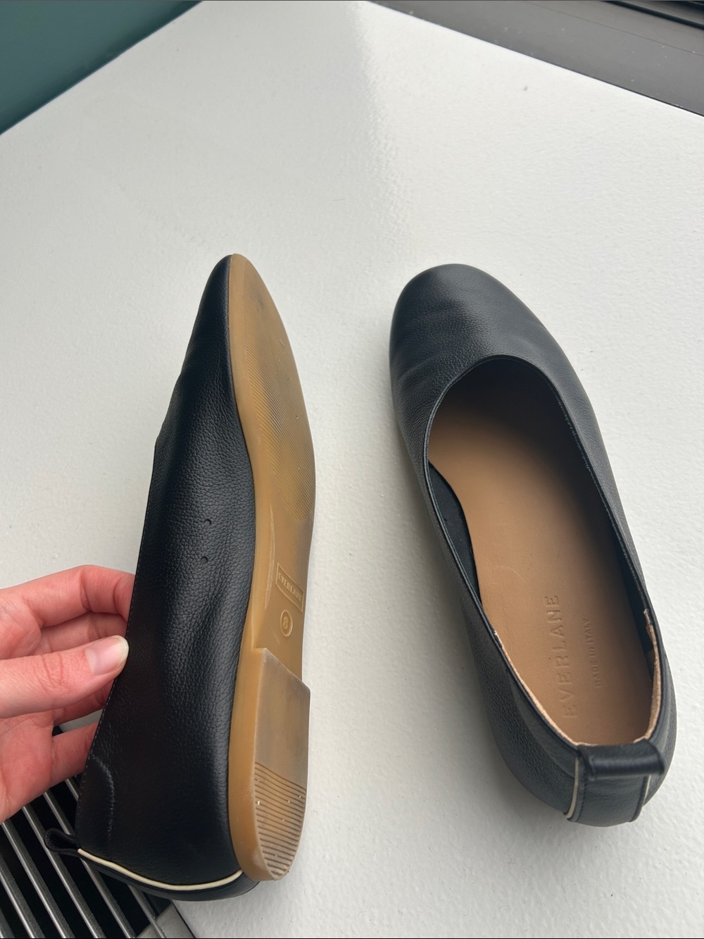 Everlane The Day Glove Black Leather Flats - size 8 - Picture 2 of 6